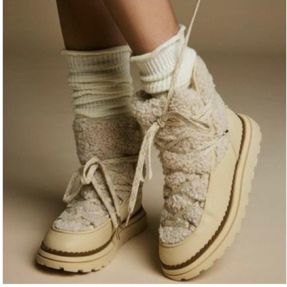 SAM EDELMAN ORELIA Slip On Cream Winter Boots SZ 7.5
